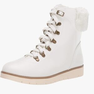 NWOT Mia White Combat Faux Fur Cuff Boots